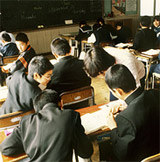 Education en Chine : La Chine �labore une loi contre la tricherie aux examens.
