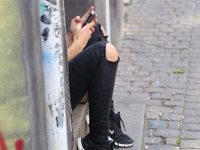 Les SMS, une menace pour l’orthographe des adolescents ?