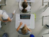 L’intelligence artificielle et l’enseignement : menace ou opportunité ?